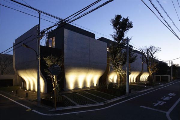 Breeze House in Tokyo Japan by Artechnic