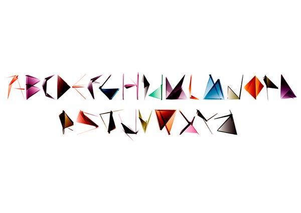 Experimental Graphic Typeface by Sara Haraigue