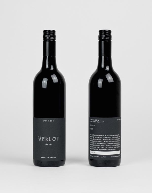 Last Moon Wine Bottles - Packaging by Tomas Sabbatucci Last Moon Wine Bottles - Packaging by Tomas Sabbatucci