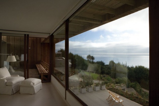 Perfect View of the Casa el Pangue in Chile by Elton + Leniz Architects