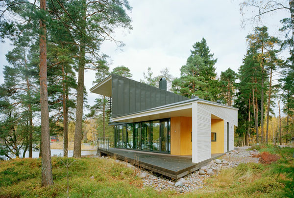 natural Wings Villa by C&J Architects