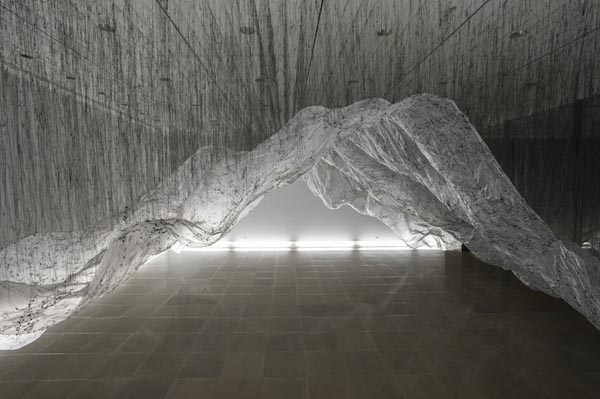 Art Installation - Reverse of Volume by Yasuaki Onishi