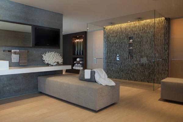 Luxurious Bathroom of the Rockledge Residence in Laguna Beach, California by Horst Architects and Aria Design