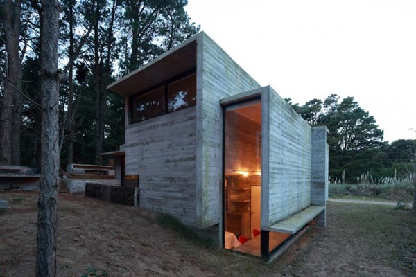 Pedroso House by BAK Arquitectos