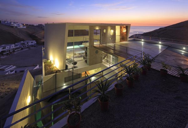 Casa Palillos E-3 in Peru by Vertice Arquitectos Casa Palillos E-3 in Peru by Vertice Arquitectos