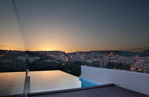 CASA LR in Ragusa Ibla by Architrend Architecture