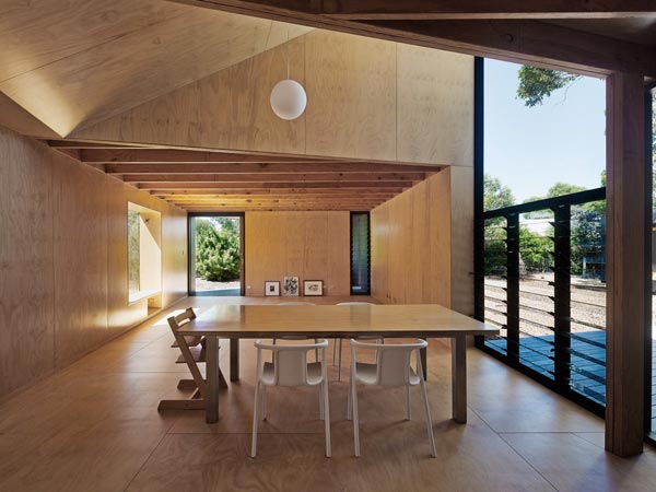 Karri Loop House by MORQ architects