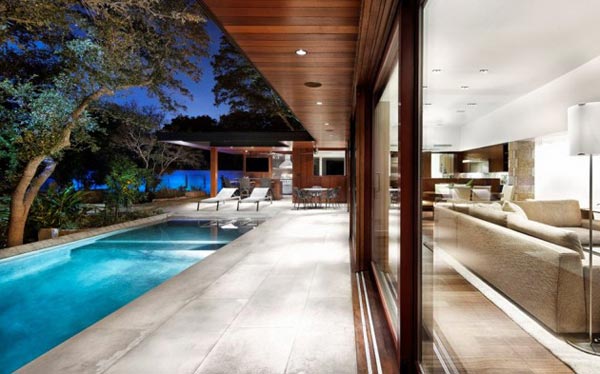 Tree House in Austin, Texas by Miró Rivera Architects