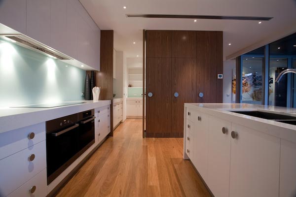 Modern Kitchen Design of the Kew House 3