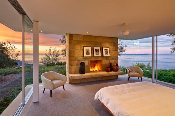 Also the bedroom has large glass windows from floor to ceiling to offer breathtaking views.