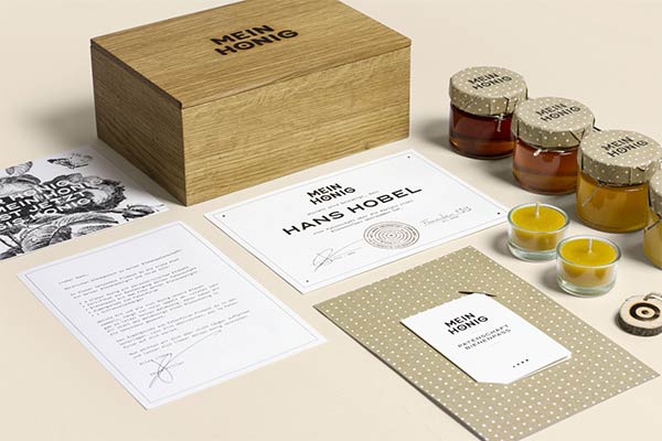 Mein Honig – personal branding project by Thomas Lichtblau of studio Wild from Vienna, Austria.