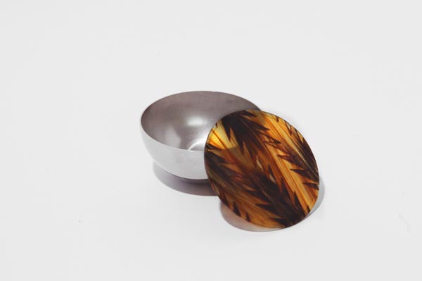 Design objects inspired by the 1930s deco style of Shanghai.
