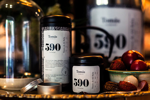 Tomás, a traditional tea house - store identity by Savvy Studio from Monterrey, Mexico.