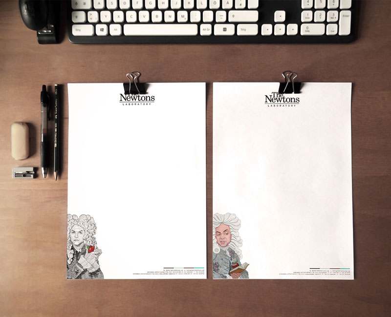 The stationery with the character illustrations at the bottom.
