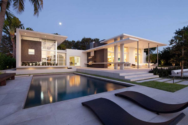 The Lakewood art studio in Florida by KZ architecture.