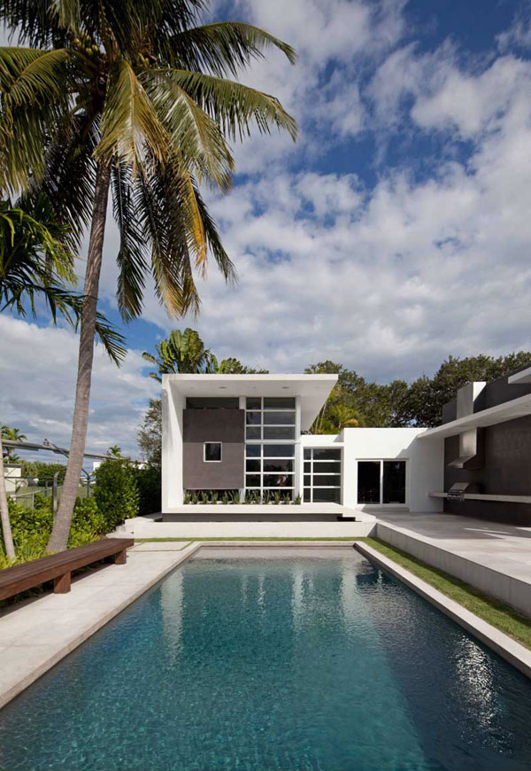 The long pool of the Lakewood art studio in Florida.