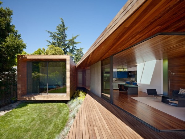 The redesigned house with attachment.