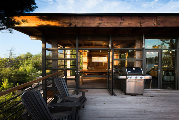 The terrace of the house provides extensive views of the whole area. The terrace of the house provides extensive views of the whole area.