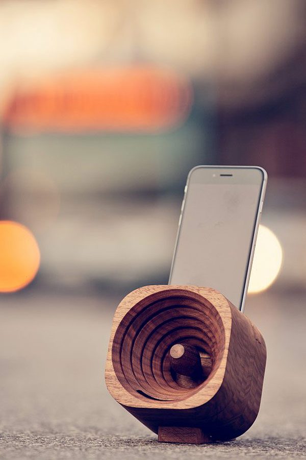 Trobla from TokTok, an amplifier for smartphones. Trobla from TokTok, an amplifier for smartphones.