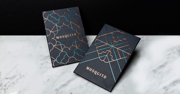Accents of metallic finishing on printed matters.
