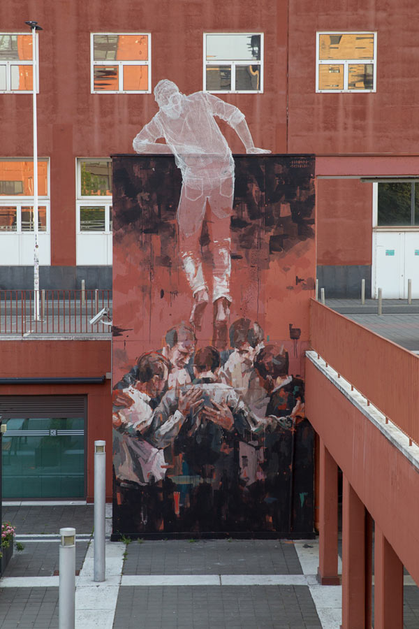 Chained, a collaborative artwork at the Università Bicocca, Milan by Edoardo Tresoldi and Gonzalo Borondo.