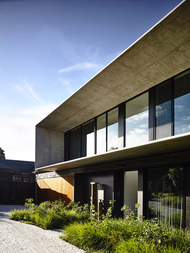 The building is characterized by a modern and wide-running architectural design.