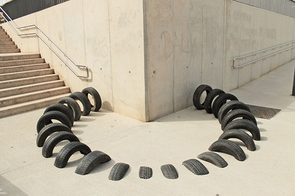 Pneumàtic art installation by OOSS, Iago Buceta, and Mateu Targa Agustí.