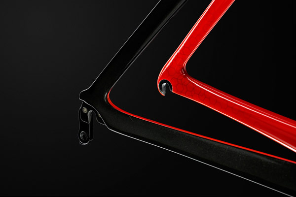 The bicycle offers absolute precision in every inch.