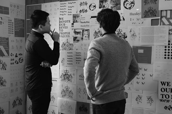 HuskyFox is a professional brand design studio based in Seoul, South Korea.