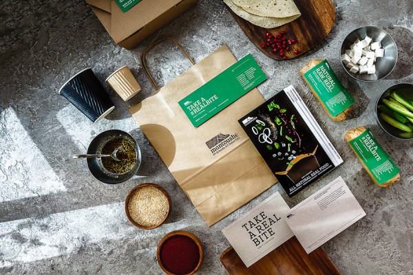 Mantoushe packaging and menu design by Jiani Lu.