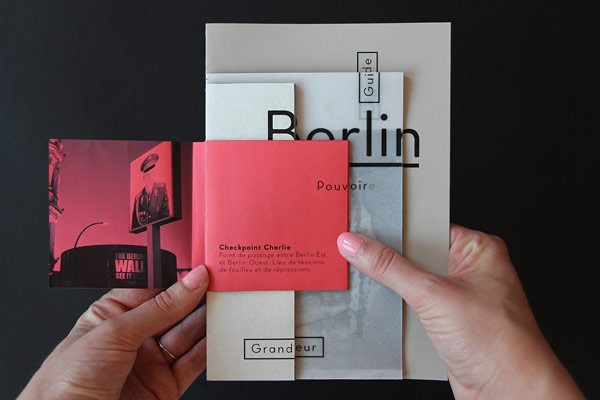 The booklet is divided into four thematic areas: history, size, transparency, and the construction site.