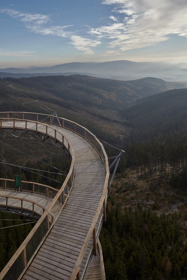 Located on top of the Králický Sněžník mountain in the Czech Republic, the Morava Sky Walk provides panoramic views of the Morava river and Krkonoše Mountains.