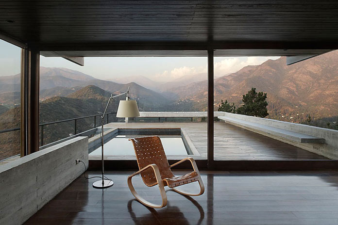 Clean shapes and materials convey a luxurious feel.