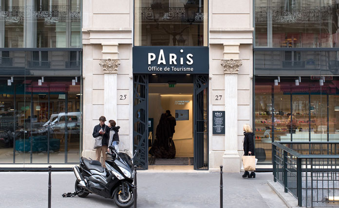 Visitors bureau in Paris.
