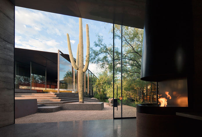 Private residence in the Sonoran desert of Arizona.