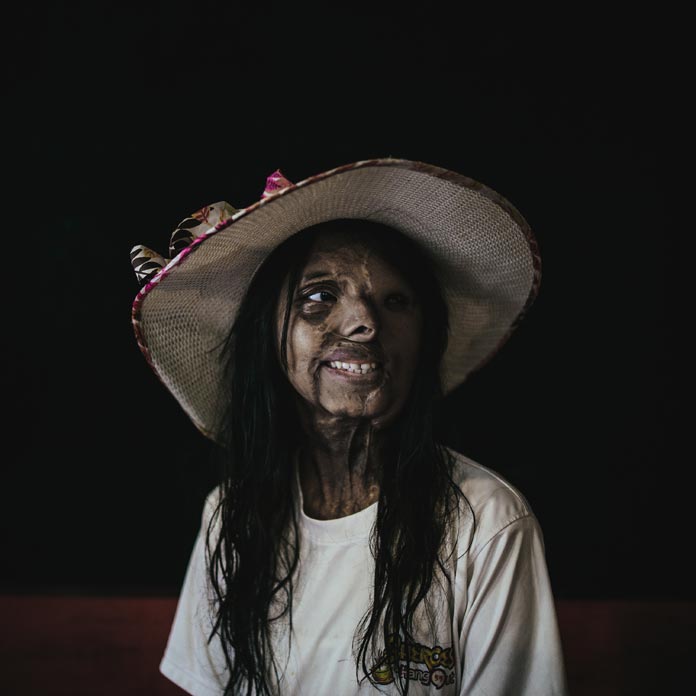 Zacharie Rabehi, @zacharie_r, (The Photojournalist).