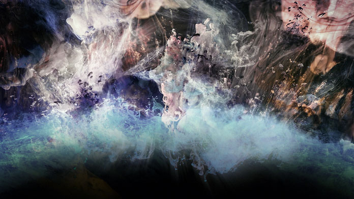 Novae, a short film by Thomas Vanz based on the astronomical event called "Supernova".