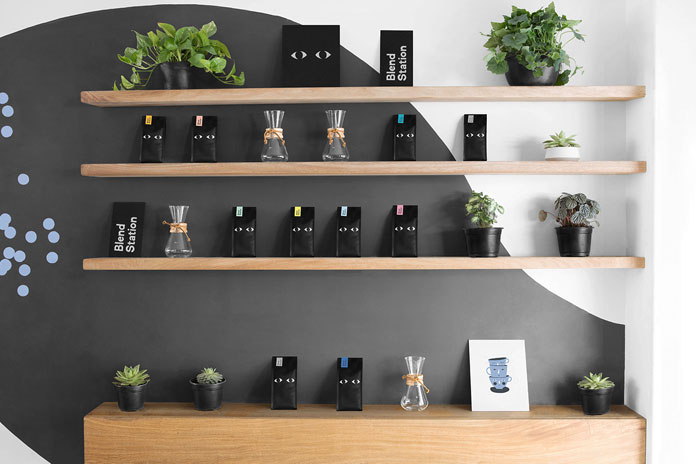 Mural and packaging range.