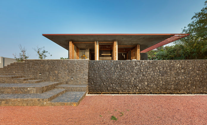 Retreat in the Sahyadri mountain range designed by Khosla Associates. Retreat in the Sahyadri mountain range designed by Khosla Associates.