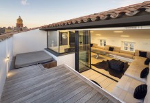 Apartment in Saint-Tropez, France Apartment in Saint-Tropez by French architect Vincent Coste.