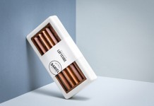 The look and feel of this box refers to the design of the Loft Cube by Werner Aisslinger.