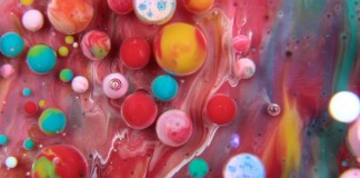 "Memories of Paintings", an experimental video that has been directed by Thomas Blanchard.
