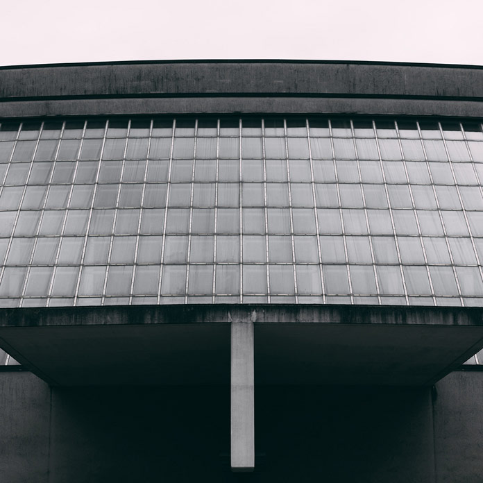 Monolicious II . Teatro degli Arcimboldi . Architects Vittorio Gregotti, Mario Botta and Elisabetta Fabbri