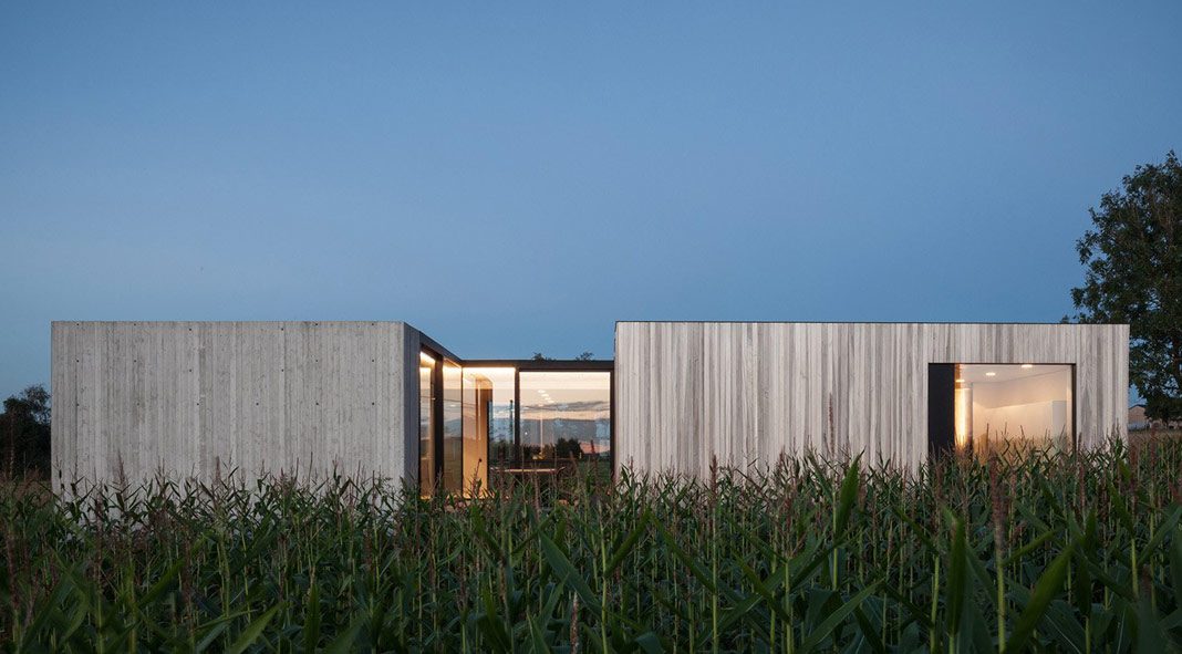 CASWES house - minimalist architectural design by TOOP Architectuur