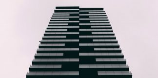 Monolicious II - minimalist architectural photography by Sebastian Weiss