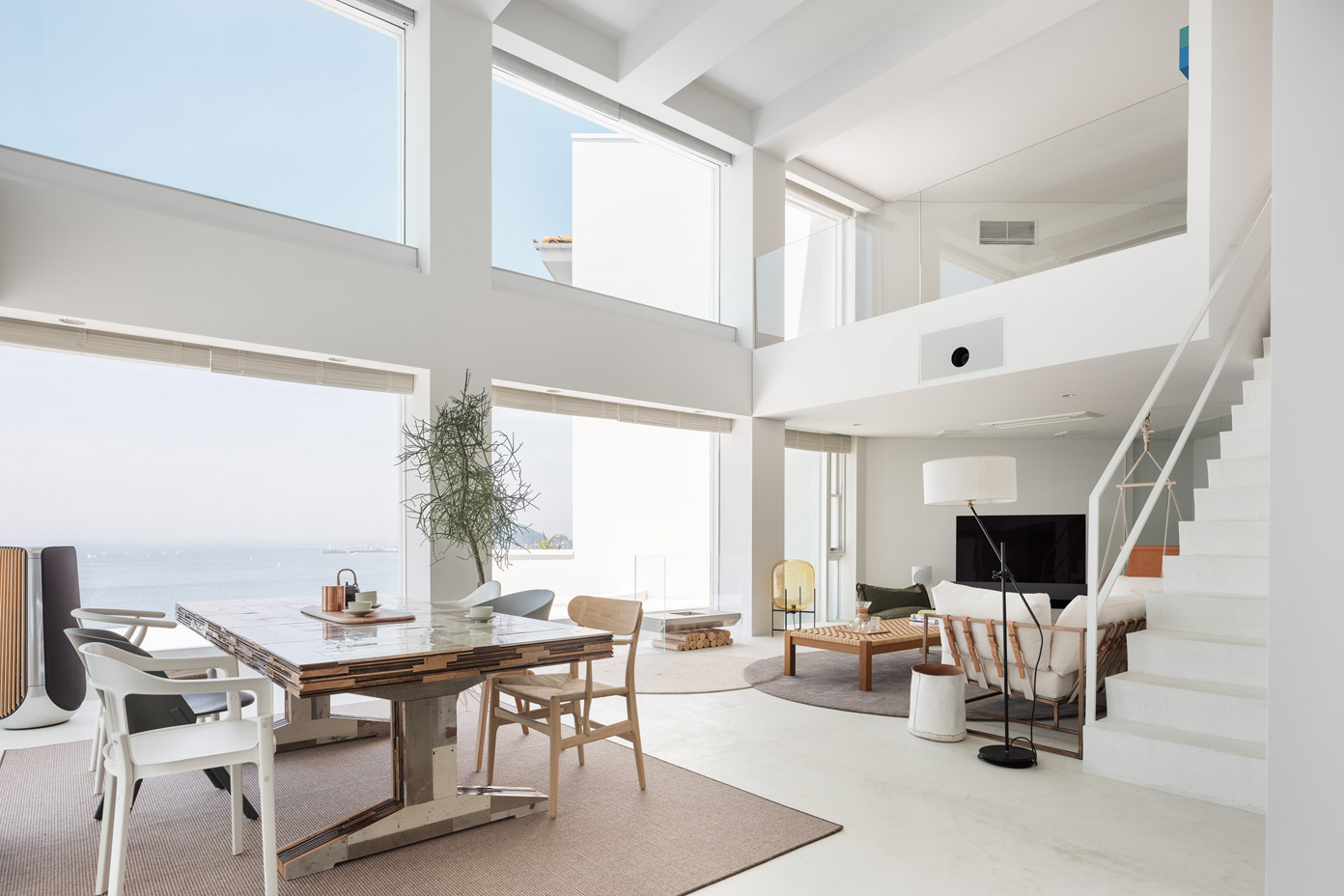 Shichirigahama House by architecture firm SNARK. Shichirigahama House by architecture firm SNARK.