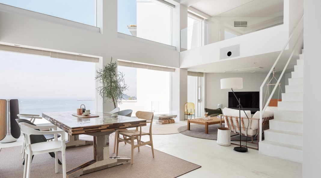 Shichirigahama House by architecture firm SNARK. Shichirigahama House by architecture firm SNARK.