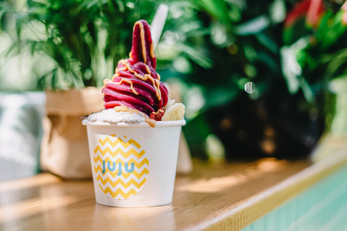 Food and beverage branding by Fable for JUJU. Food and beverage branding by Fable for JUJU.