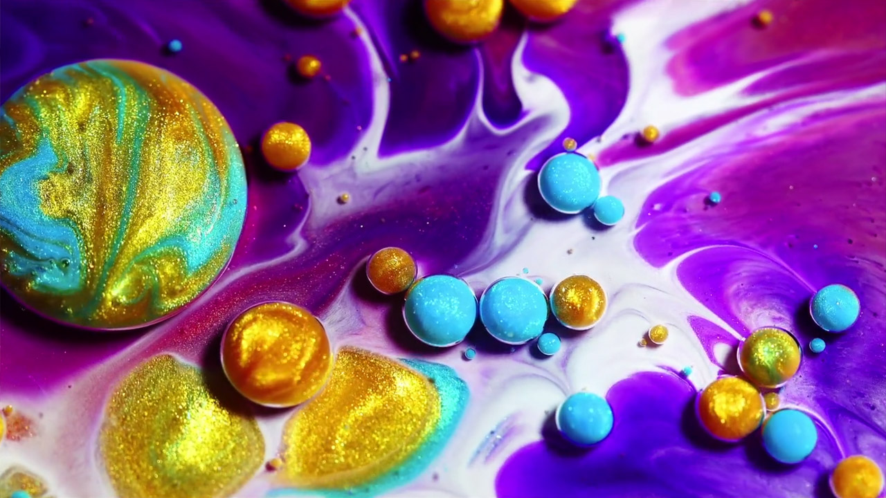 The Empire of C – Experimental Video by Thomas Blanchard Using Colorful Liquids.
