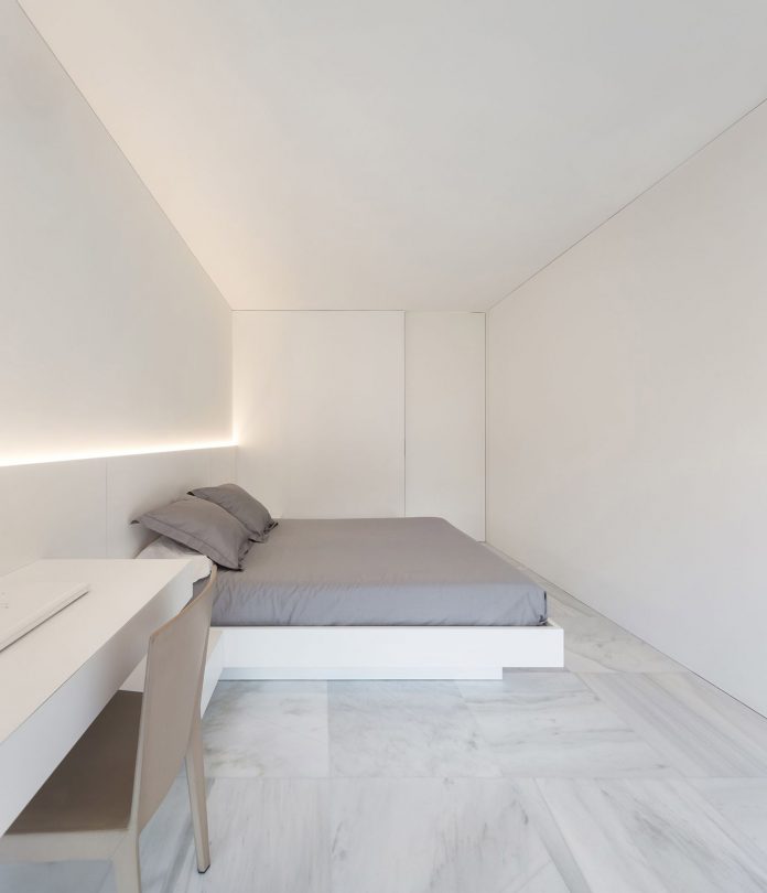 Hofmann House in Rocafort, Valencia designed by Fran Silvestre Arquitectos.